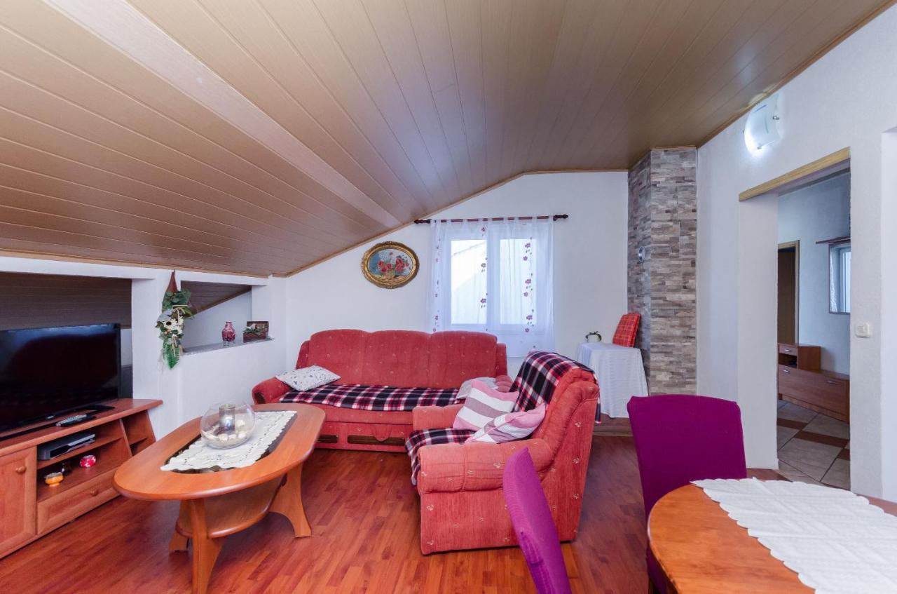 Apartments Albina ロパール エクステリア 写真