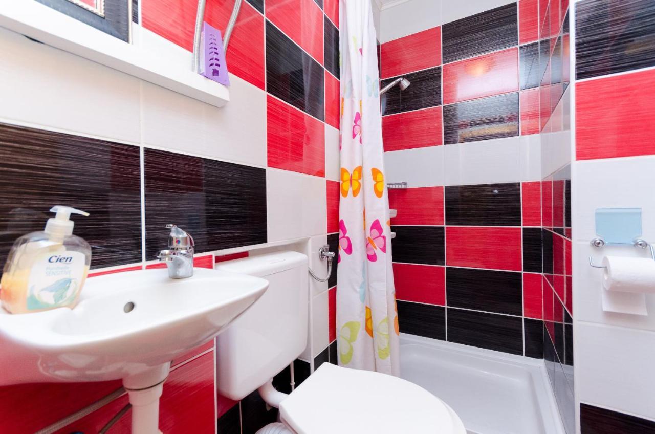 Apartments Albina ロパール エクステリア 写真