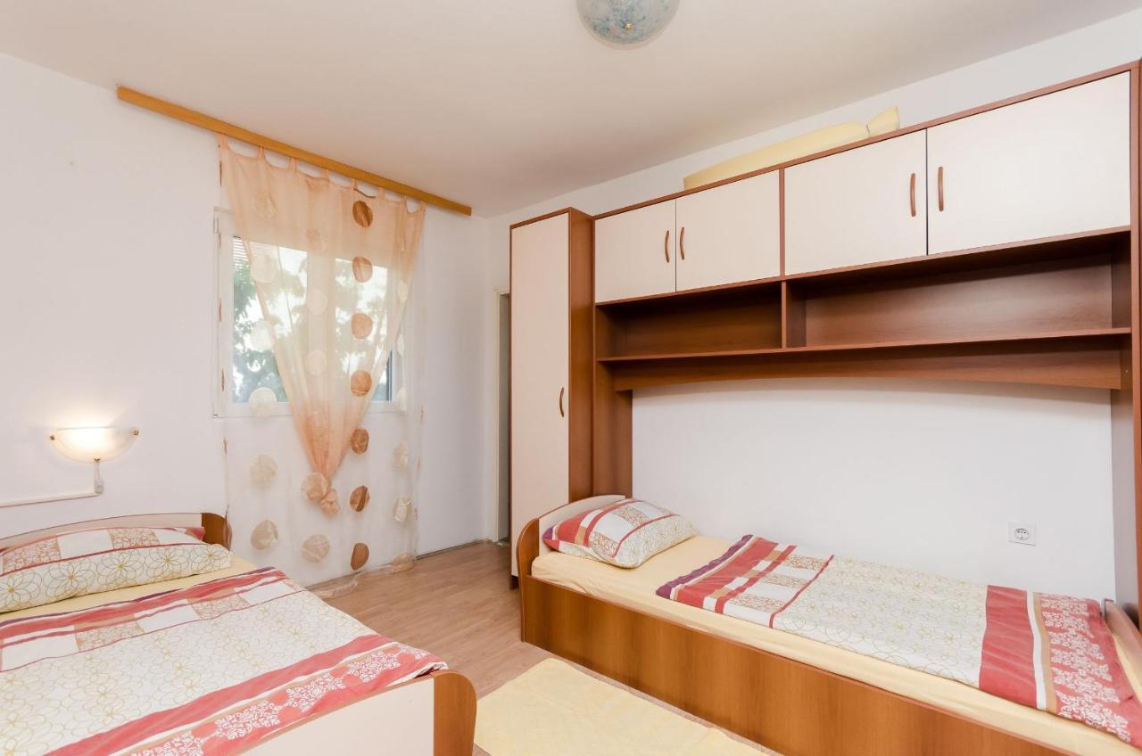 Apartments Albina ロパール エクステリア 写真