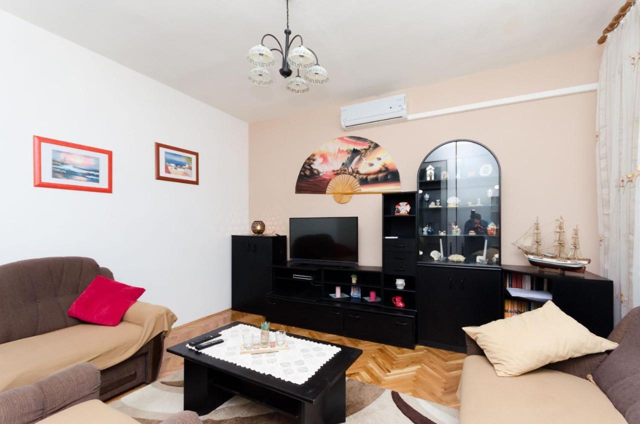 Apartments Albina ロパール エクステリア 写真